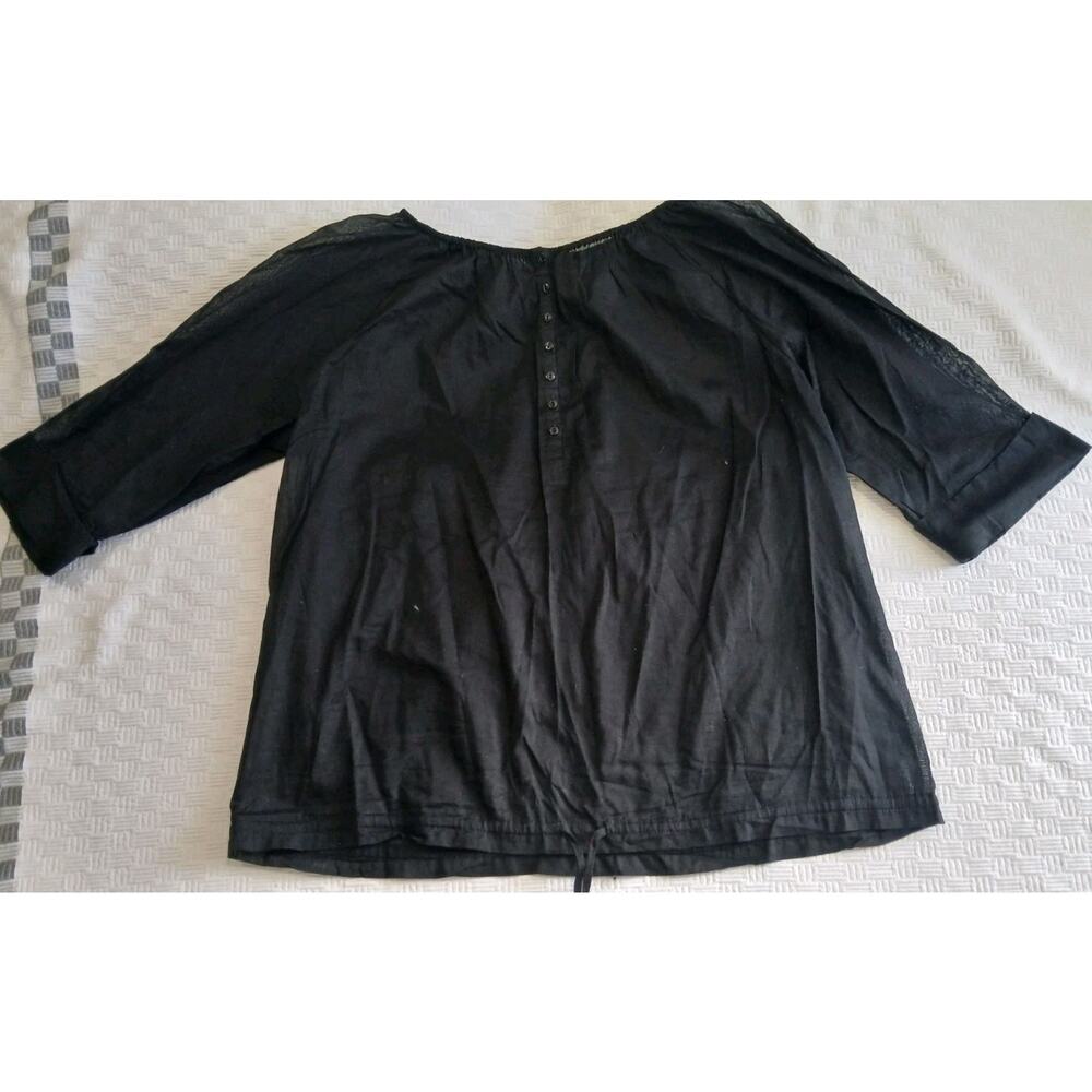 Black Women’s Button-Front Pullover Top